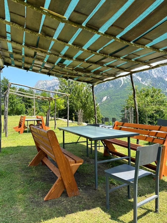 Guesthouse Freskia Theth Bagian luar foto