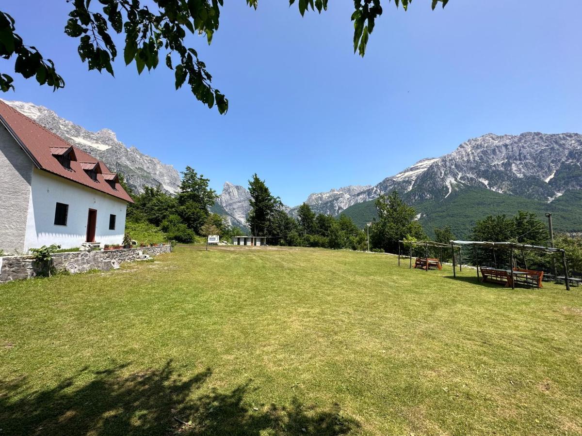 Guesthouse Freskia Theth Bagian luar foto