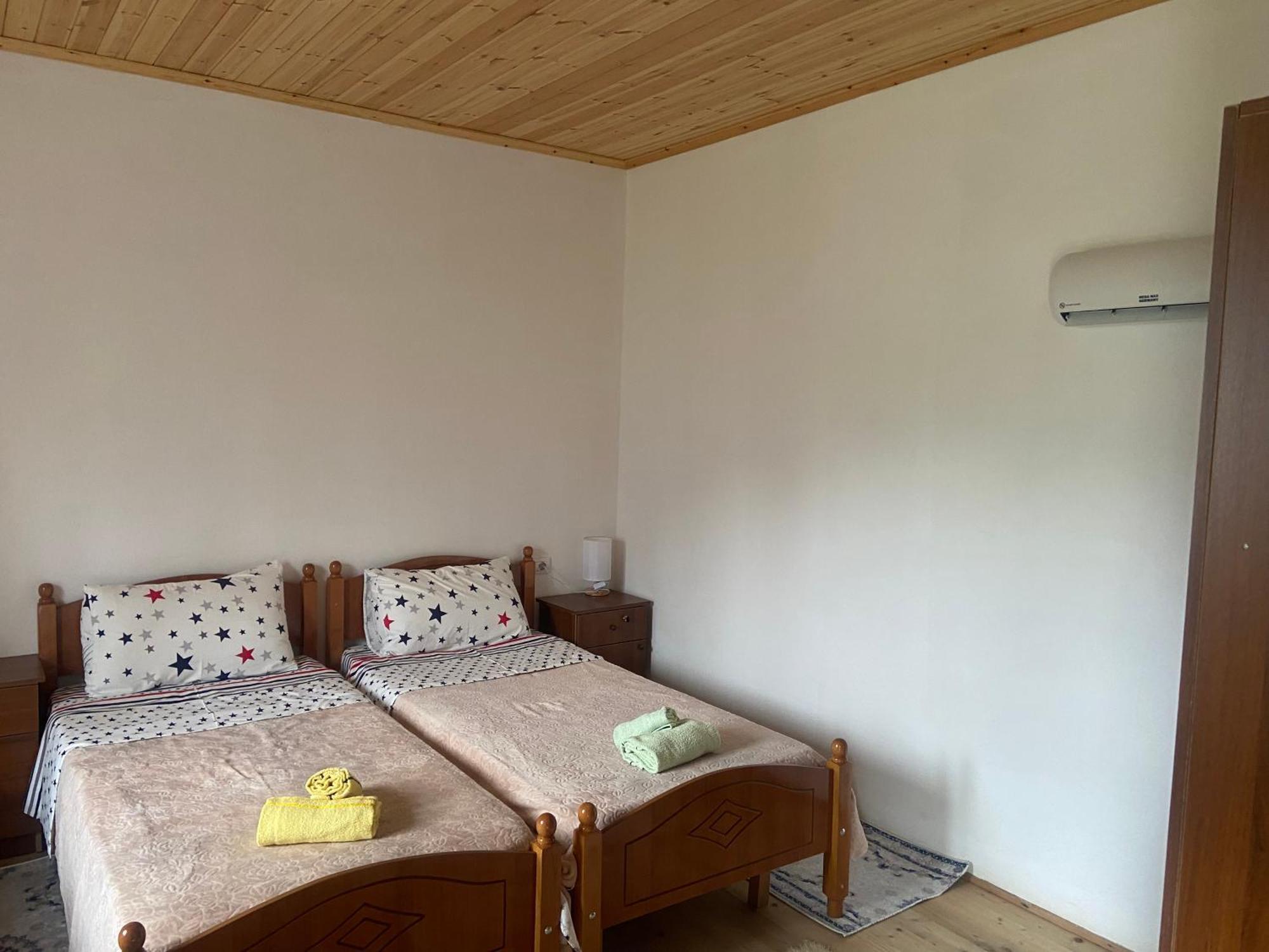 Guesthouse Freskia Theth Bagian luar foto