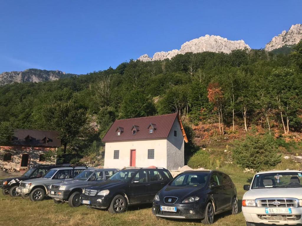 Guesthouse Freskia Theth Bagian luar foto